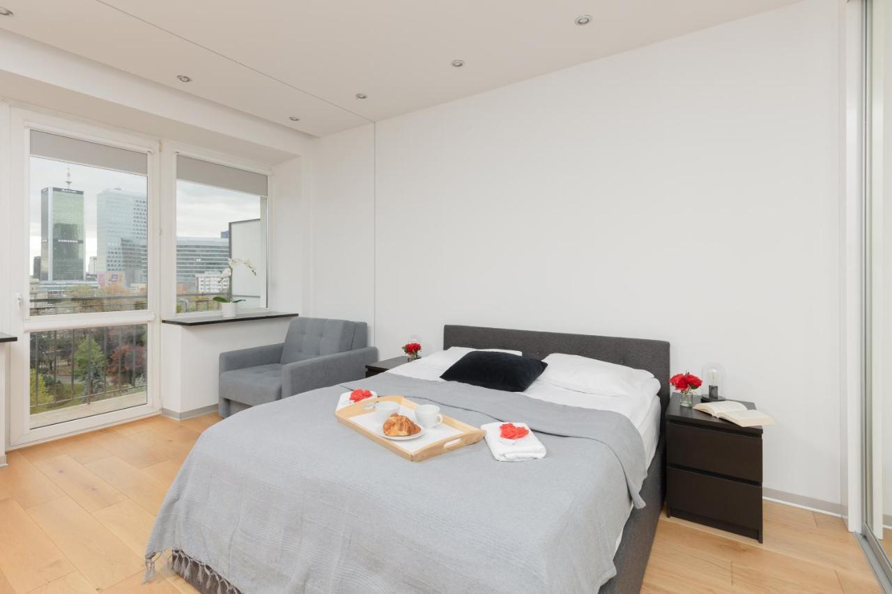 Apartments The View By Noclegi Renters Varsovie Extérieur photo