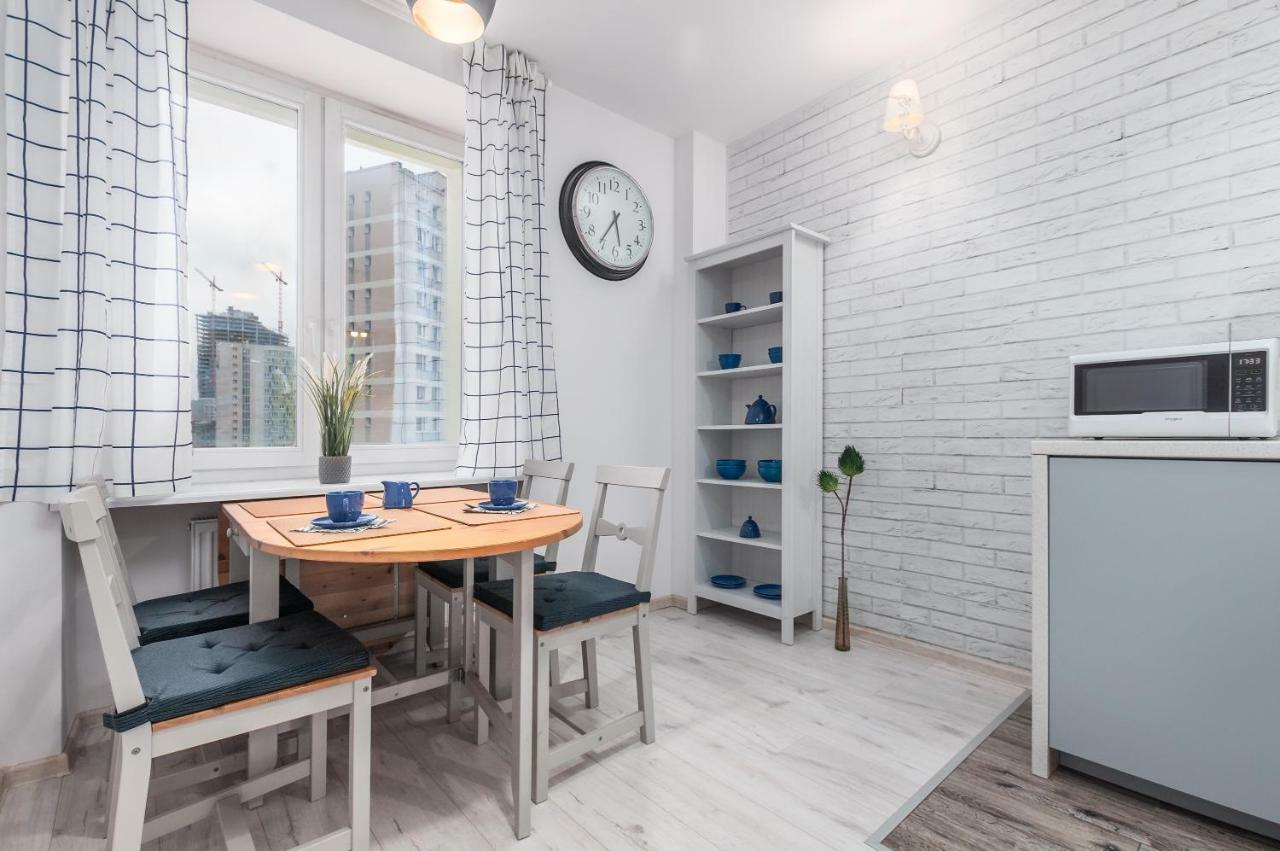Apartments The View By Noclegi Renters Varsovie Extérieur photo